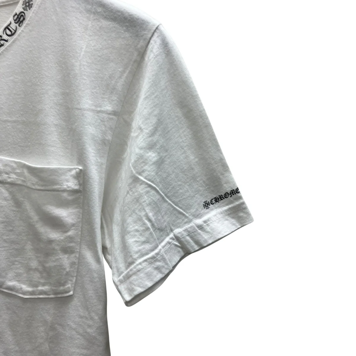 ネックロゴプリントTシャツ - Image 4