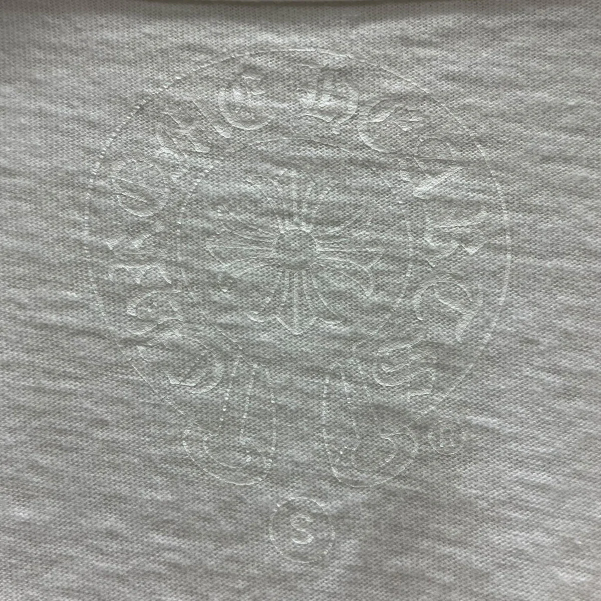 ネックロゴプリントTシャツ - Image 5