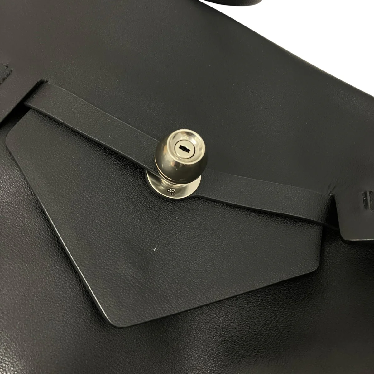 KNOB bag LARGE \59，217レザートートバッグ - Image 7